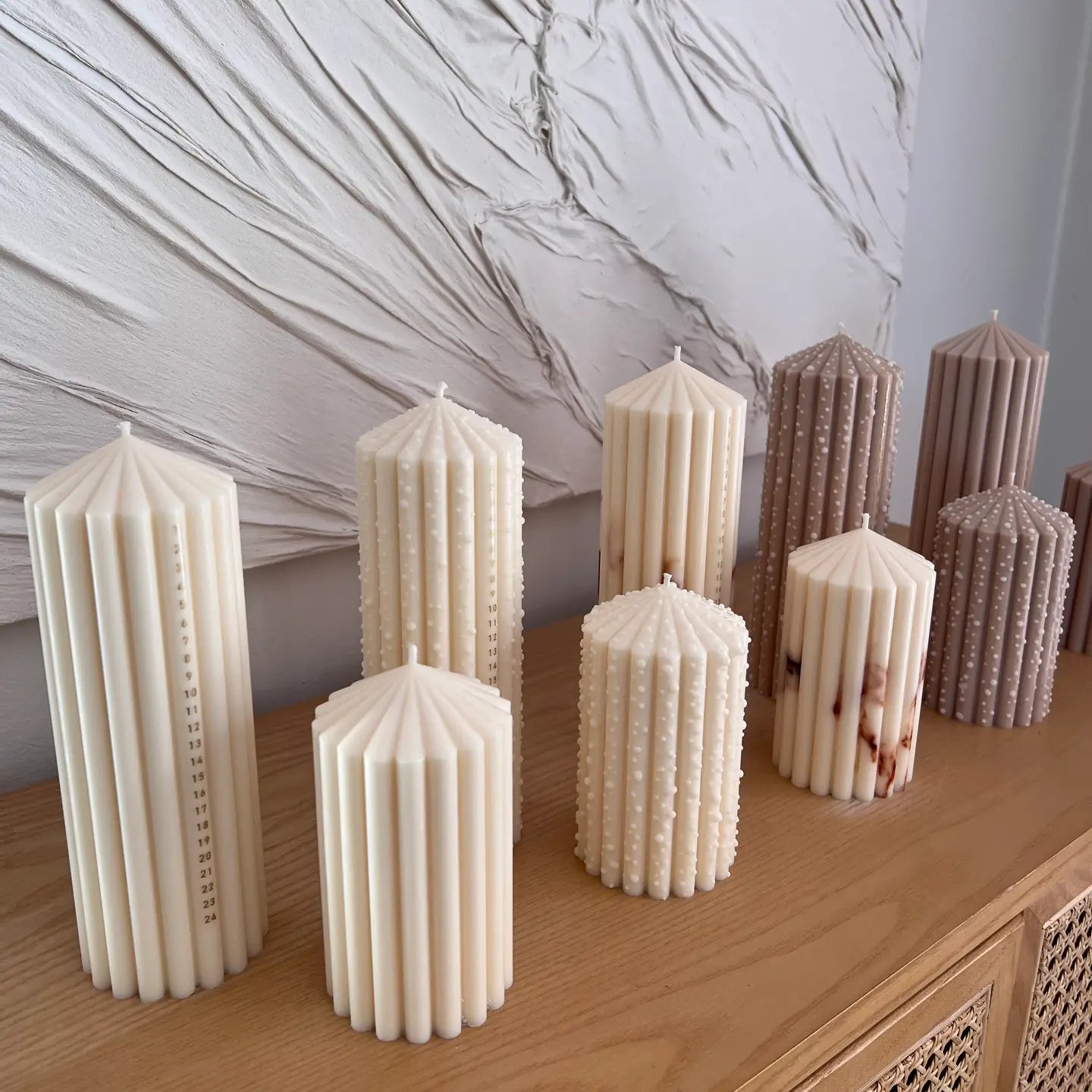 Classic Calendar Candle
