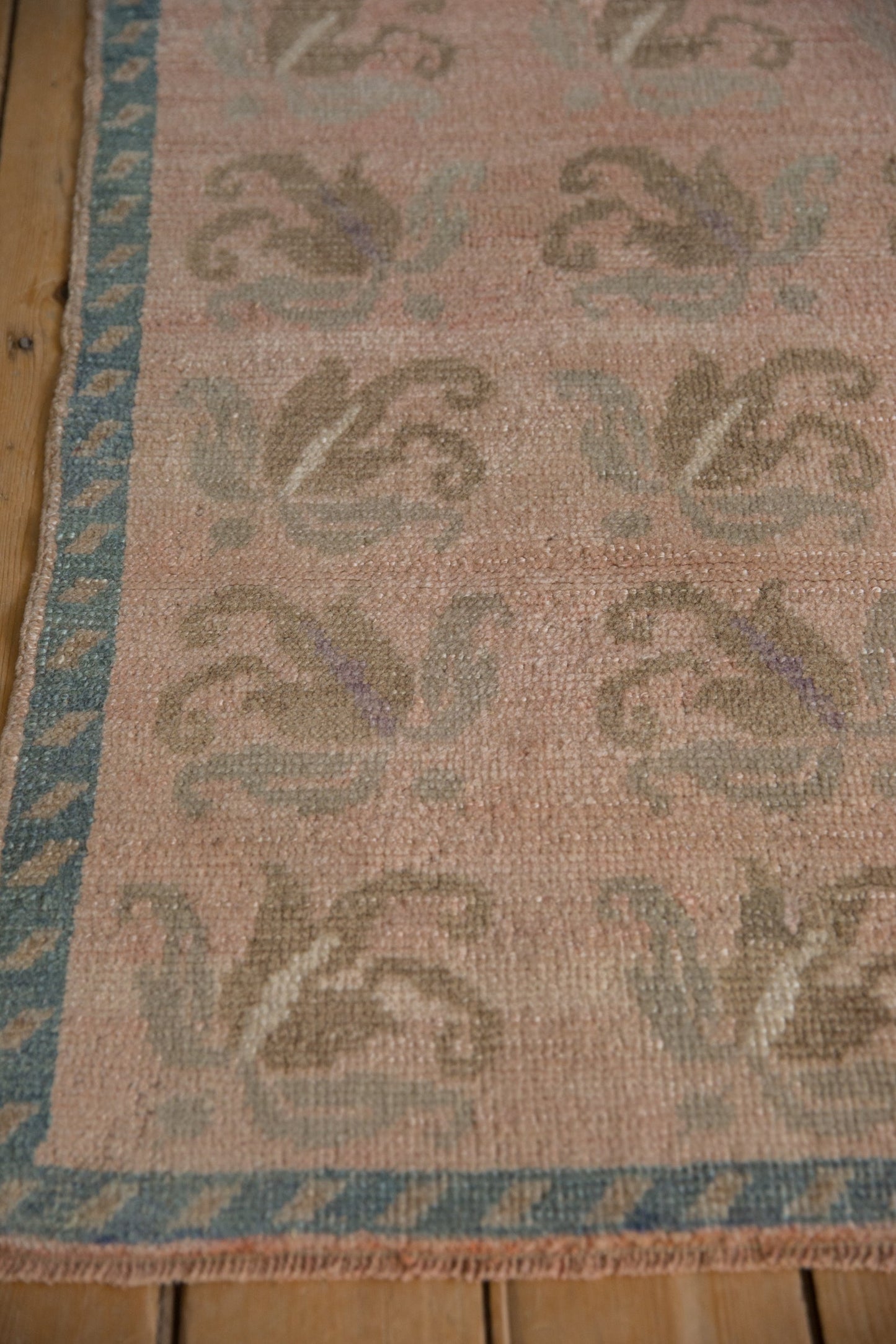 2.5x4.5 Vintage Distressed Oushak Rug
