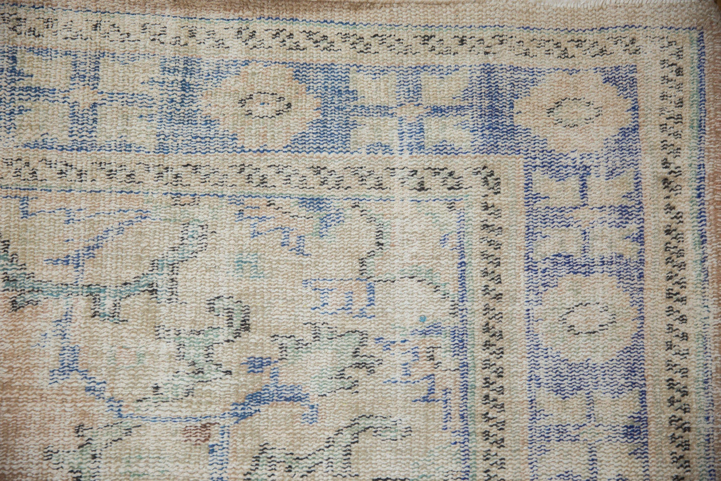 6x9.5 Vintage Distressed Oushak Carpet