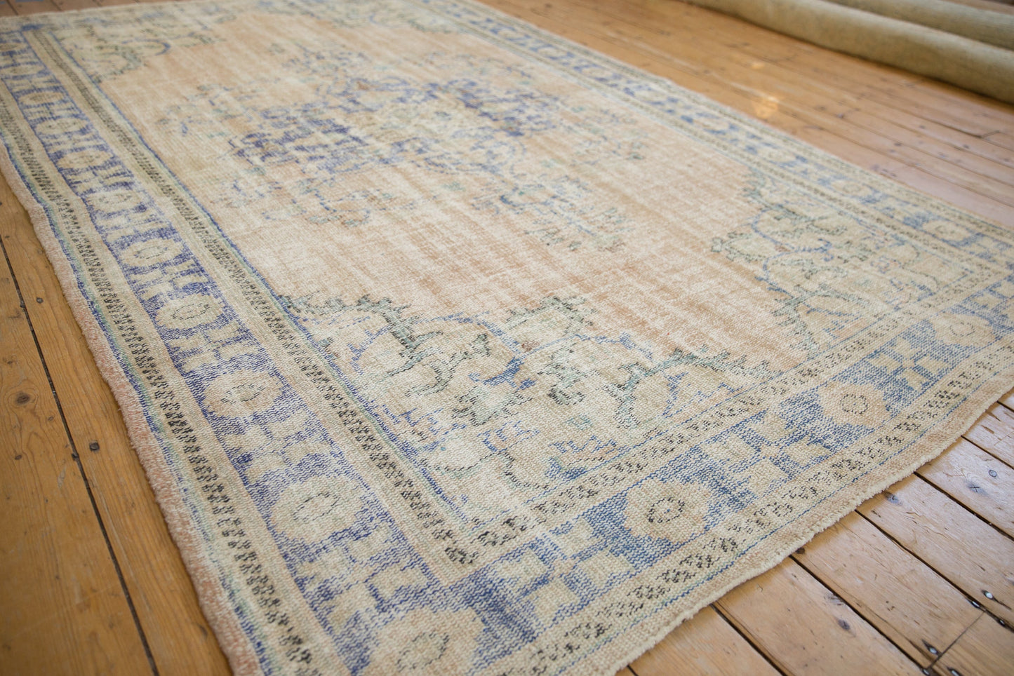 6x9.5 Vintage Distressed Oushak Carpet
