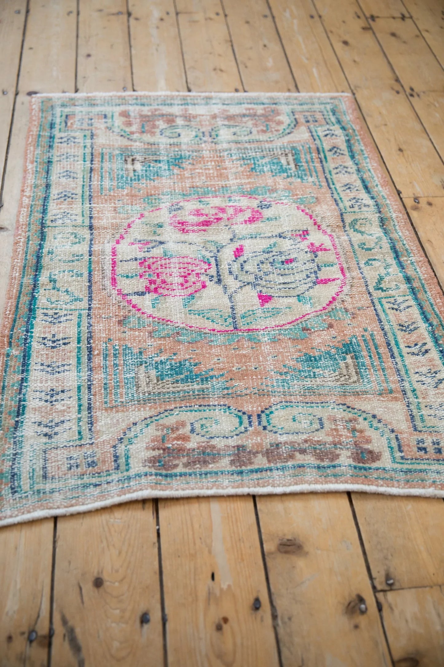 2.5x3.5 Vintage Distressed Oushak Rug