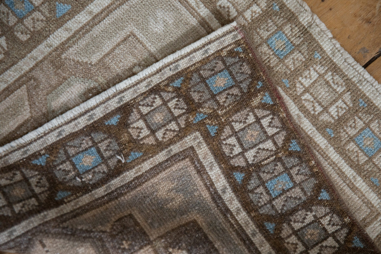 2x2.5 Vintage Distressed Oushak Square Rug Mat