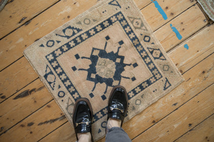 2x2 Vintage Distressed Oushak Square Rug Mat
