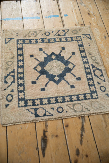 2x2 Vintage Distressed Oushak Square Rug Mat