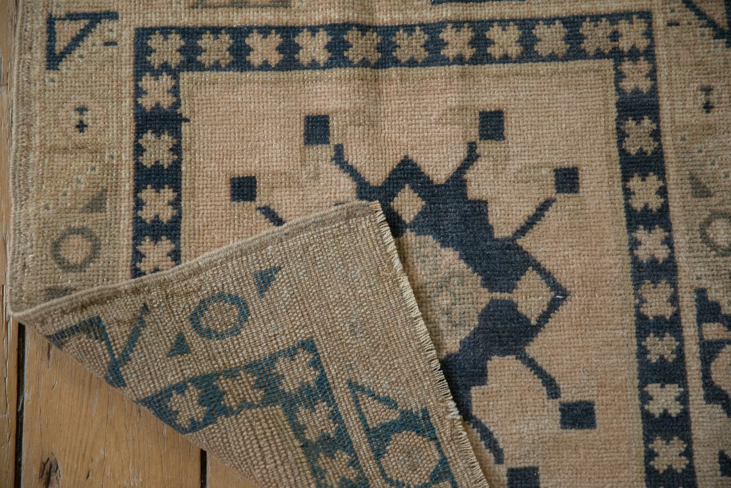 2x2 Vintage Distressed Oushak Square Rug Mat