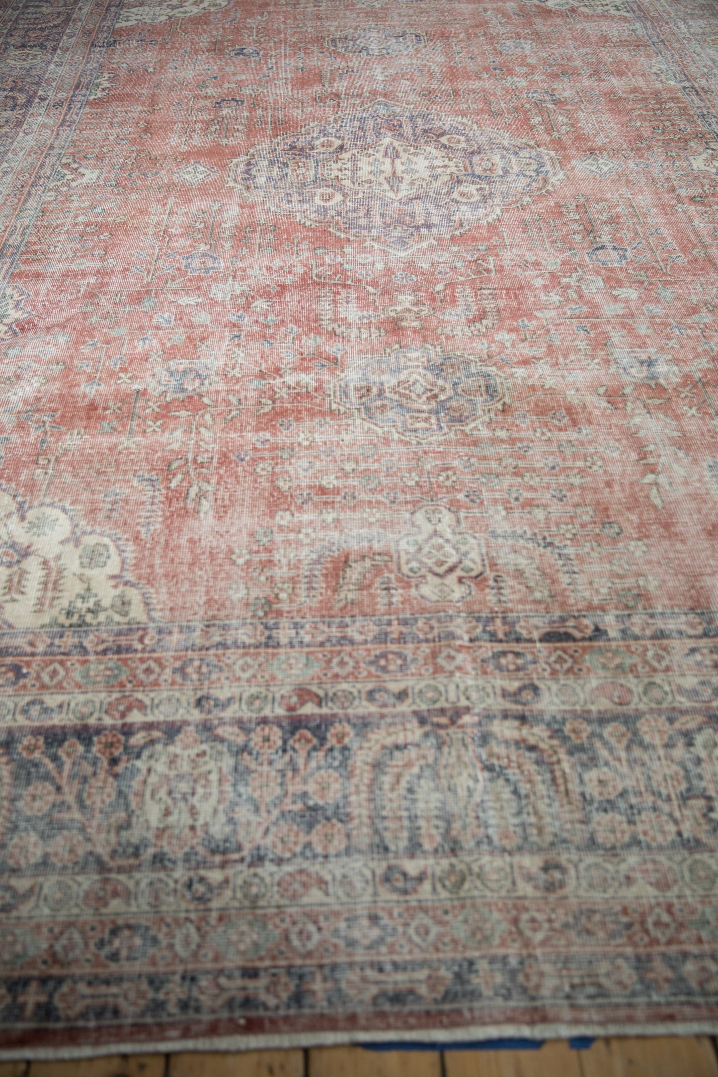 9x12.5 Vintage Distressed Sparta Carpet