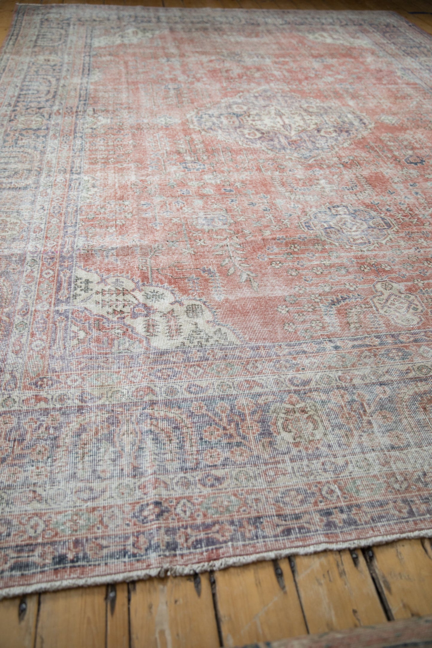 9x12.5 Vintage Distressed Sparta Carpet
