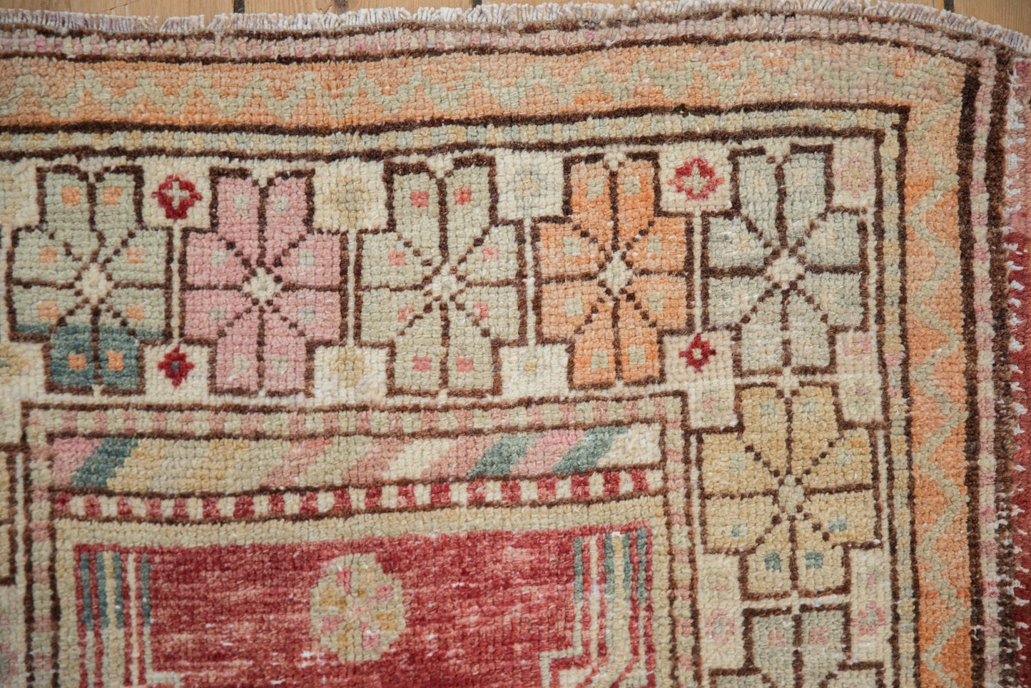2.5x4 Vintage Distressed Oushak Rug