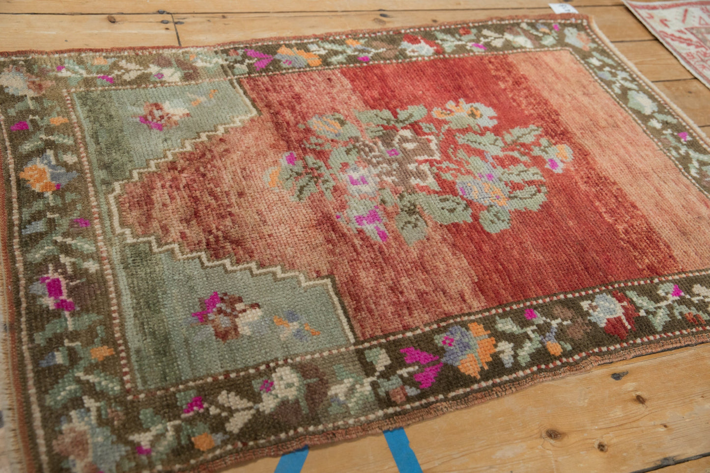 2.5x4 Vintage Distressed Oushak Rug