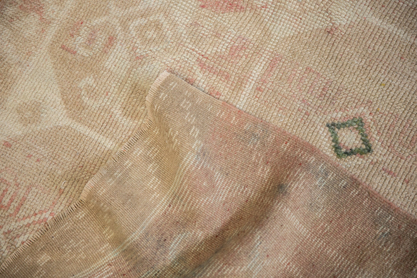 2.5x4 Vintage Distressed Dosemealti Rug
