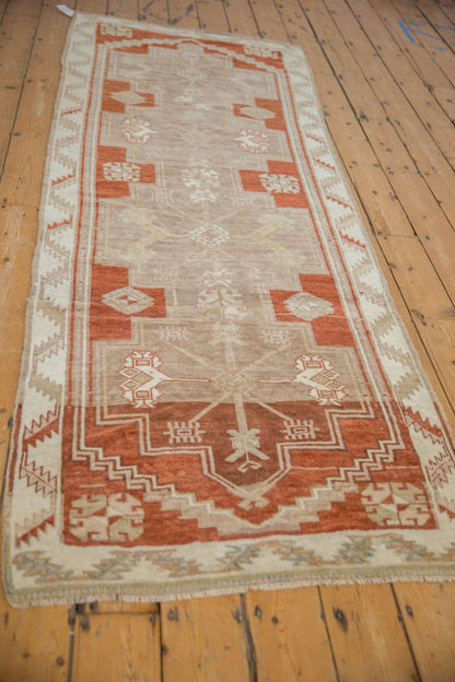 3.5x9.5 Vintage Distressed Kars Rug Runner