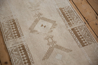 2.5x4.5 Vintage Distressed Malatya Rug