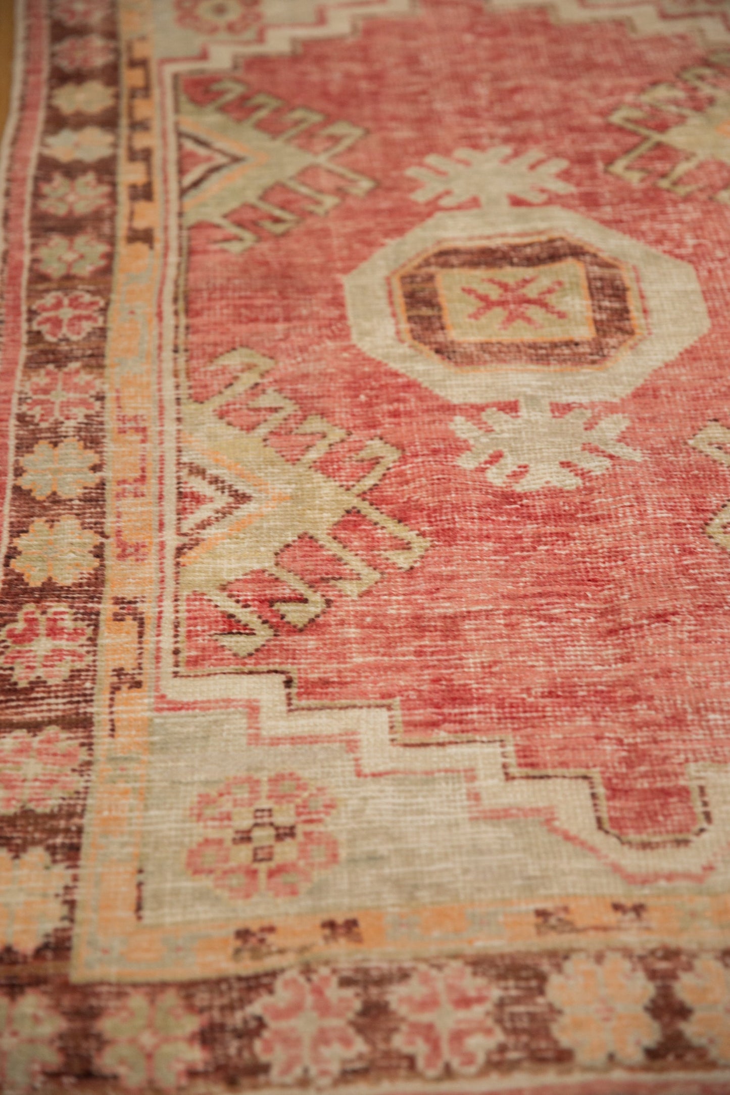 2.5x4.5 Vintage Distressed Oushak Rug