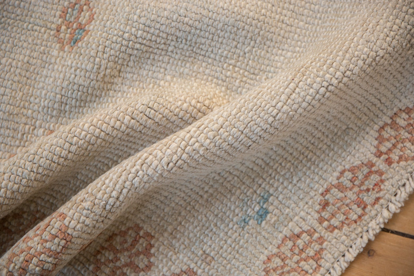 2.5x3.5 Distressed Oushak Rug
