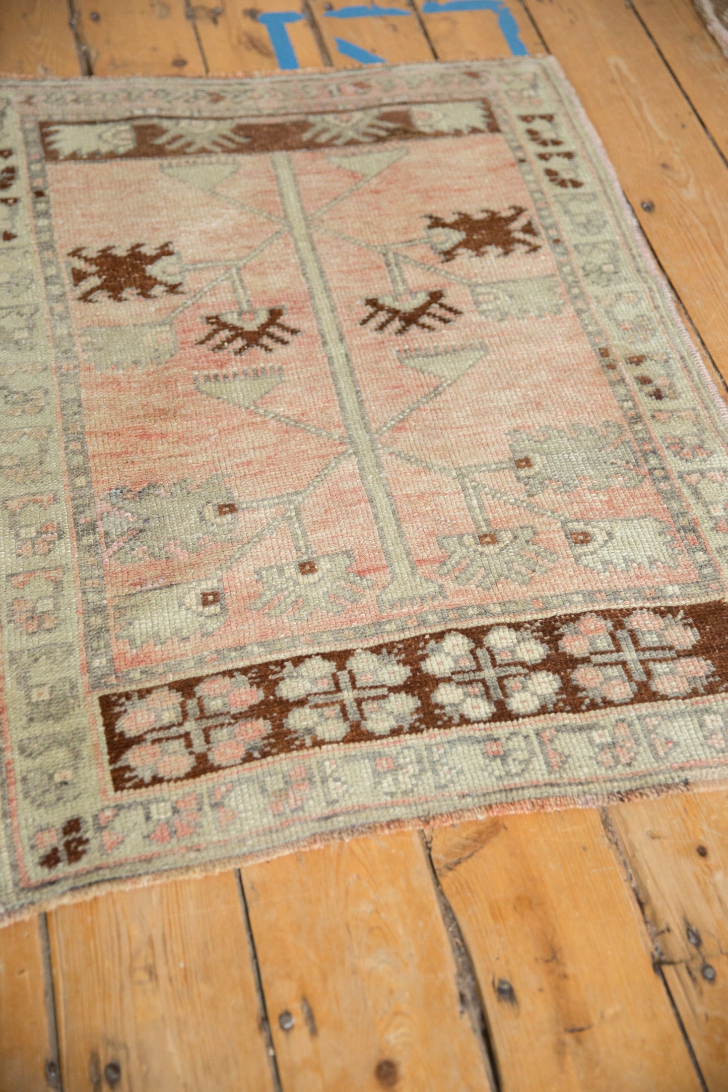 2.5x3.5 Vintage Distressed Oushak Rug