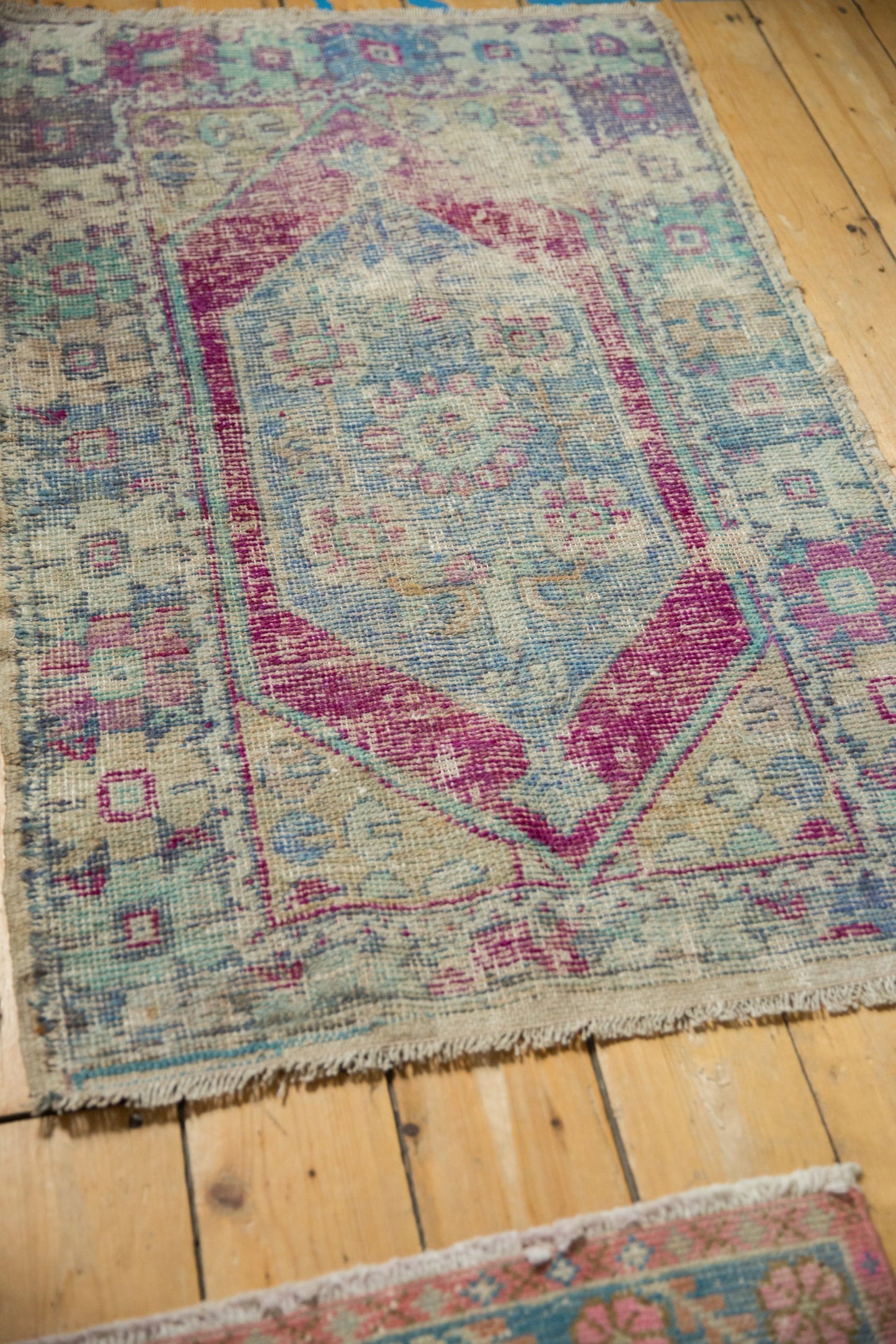 2.5x4.5 Vintage Distressed Oushak Rug