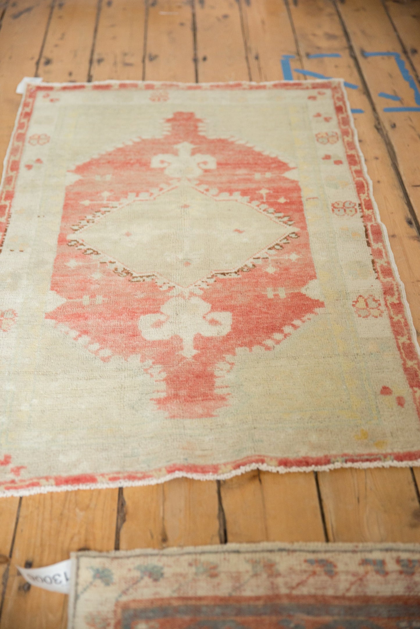 2.5x4.5 Vintage Distressed Oushak Rug