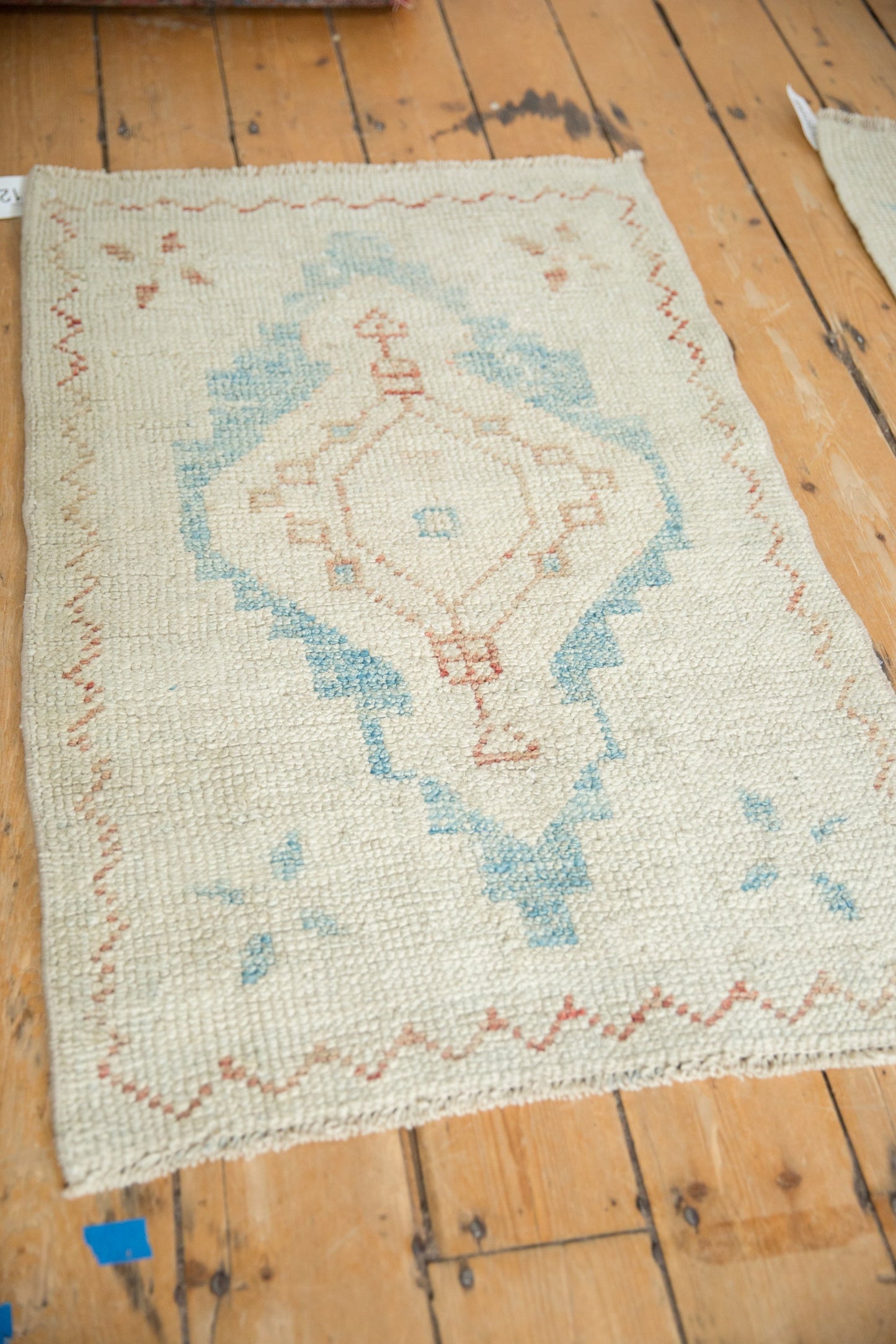 2x3.5 Distressed Oushak Rug