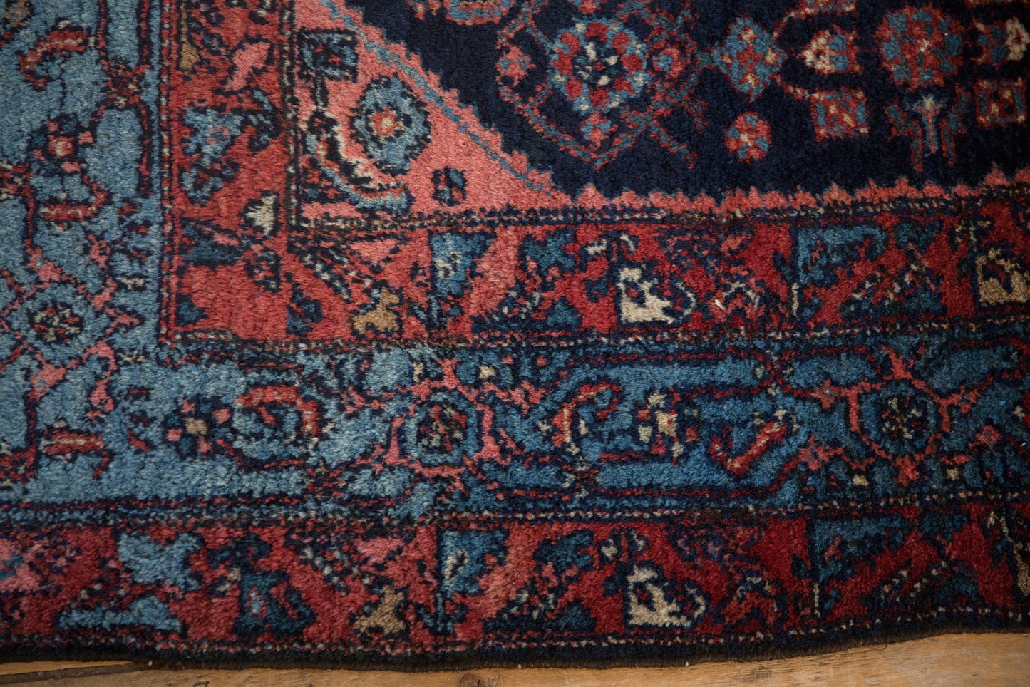 5x6 Vintage Engelas Square Rug