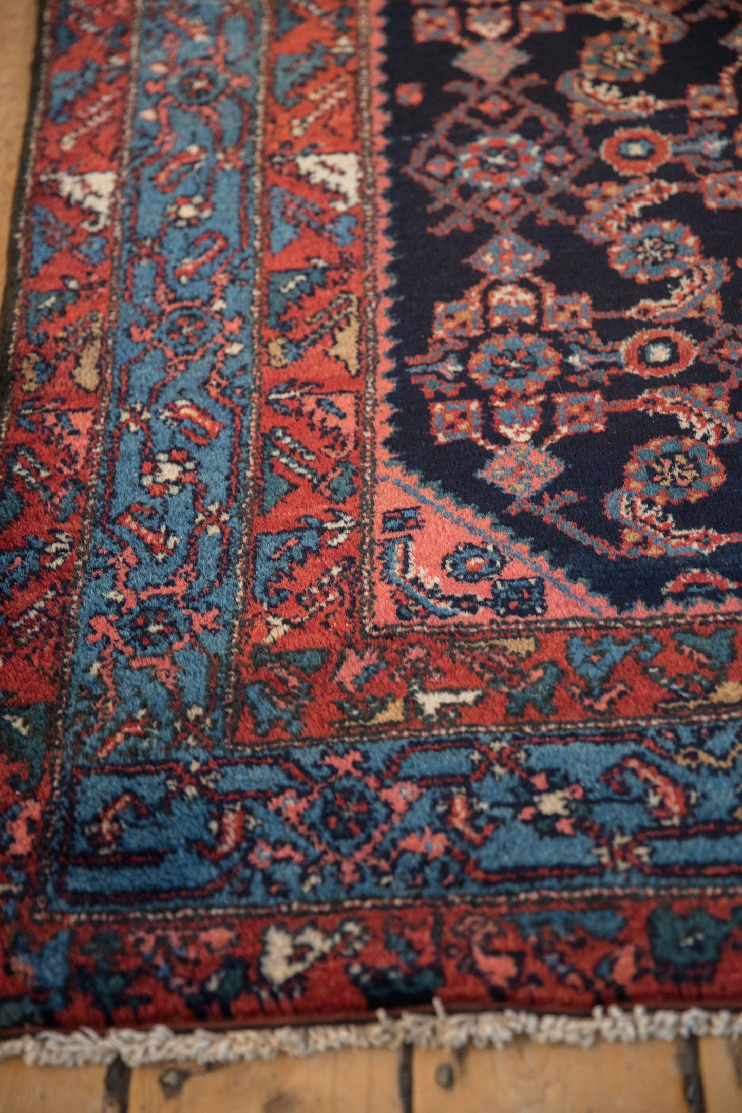 5x6 Vintage Engelas Square Rug