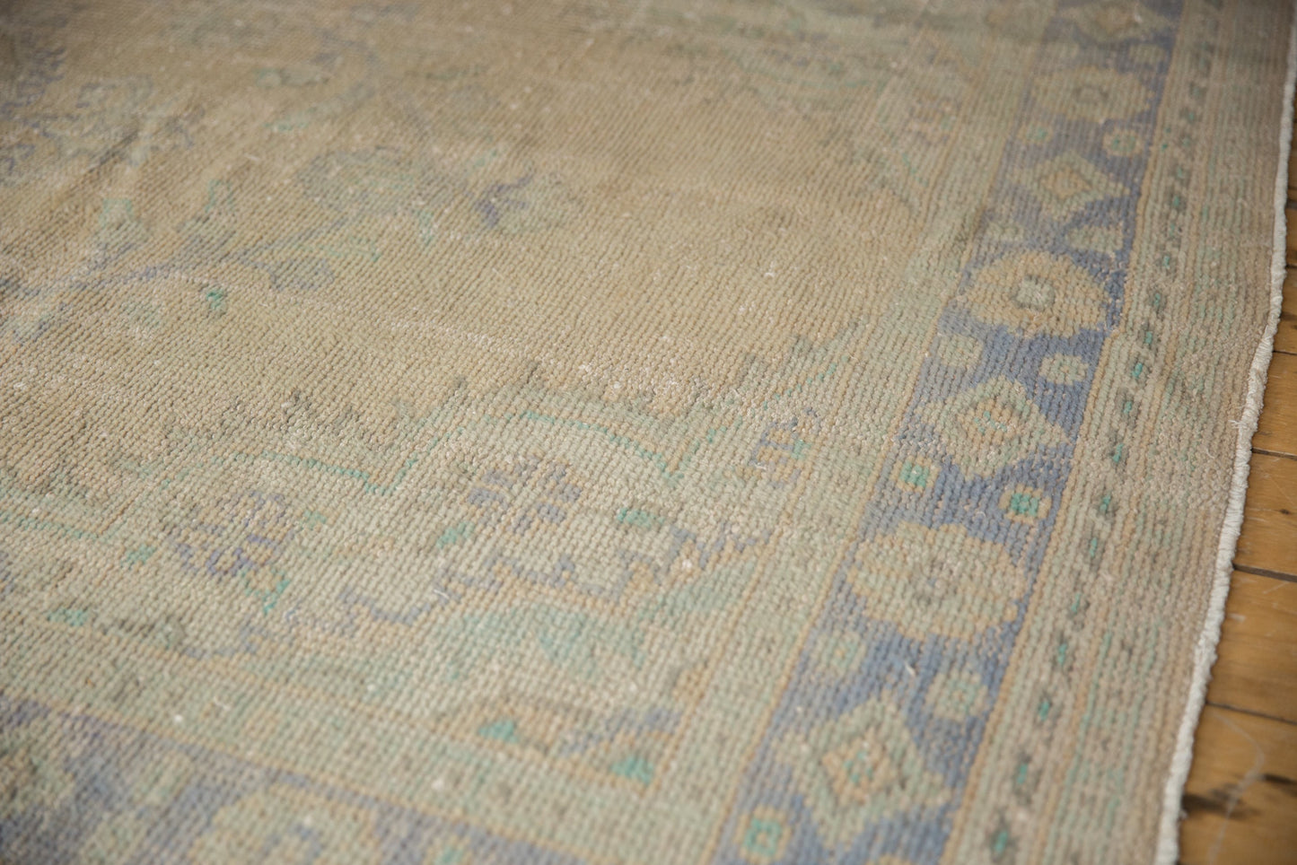 6x9.5 Vintage Distressed Oushak Carpet