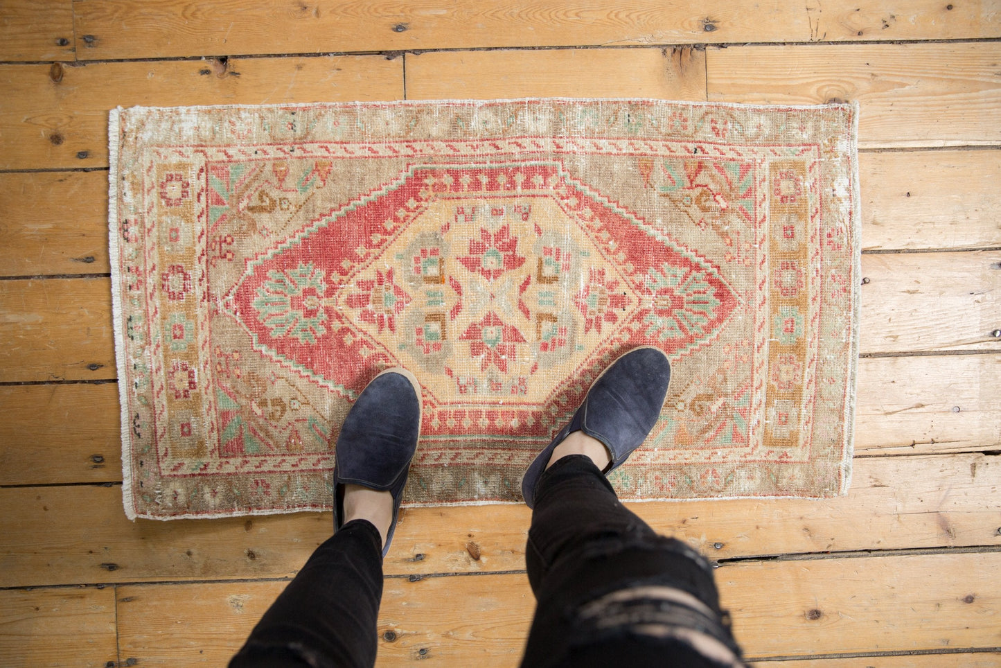 1.5x3.5 Vintage Distressed Oushak Rug Mat Runner