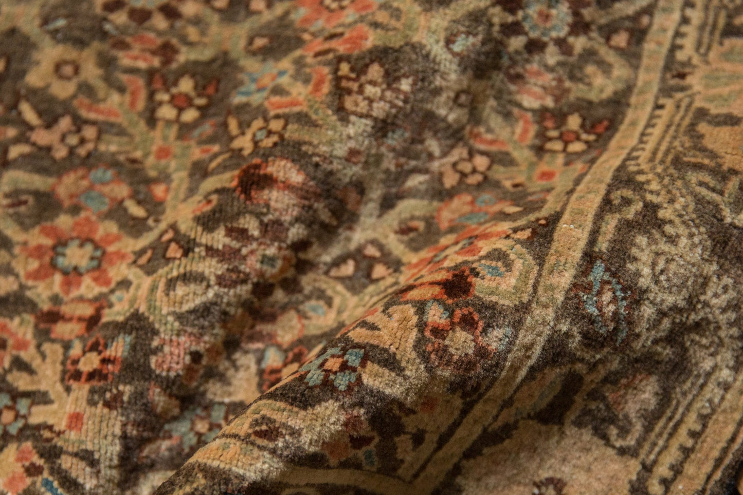 1.5x2 Vintage Fine Distressed Farahan Sarouk Square Rug Mat