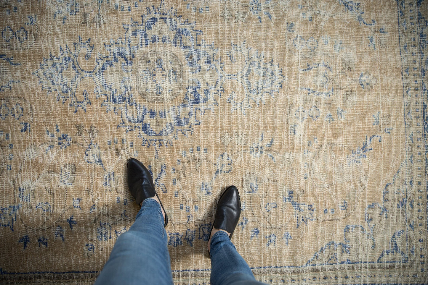 7.5x9 Vintage Distressed Oushak Carpet