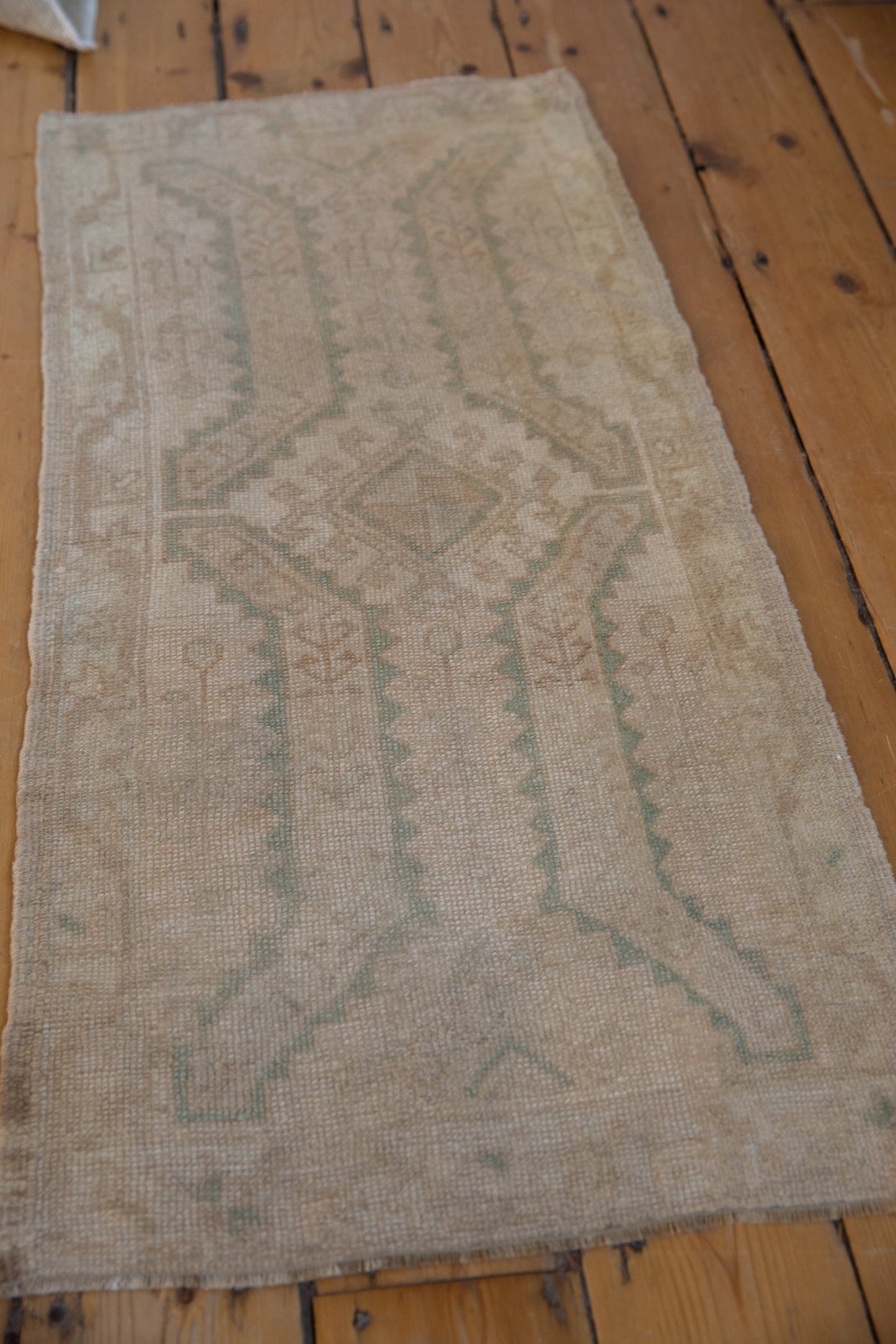 1.5x3.5 Vintage Distressed Oushak Rug Mat Runner