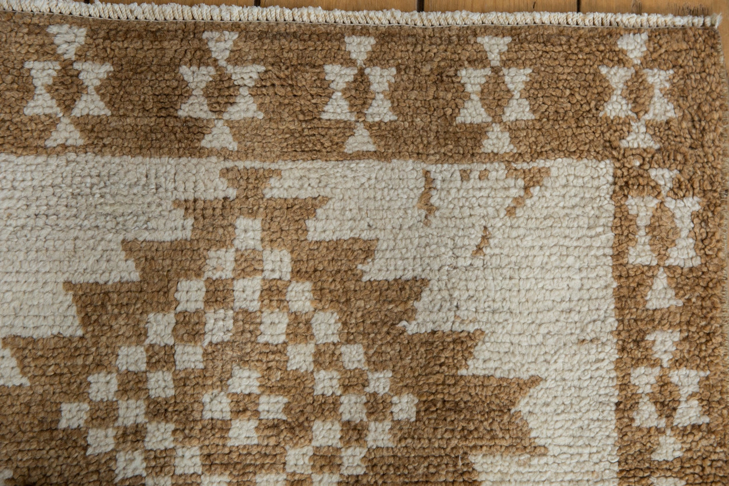 2.5x10 Vintage Distressed Kars Rug Runner