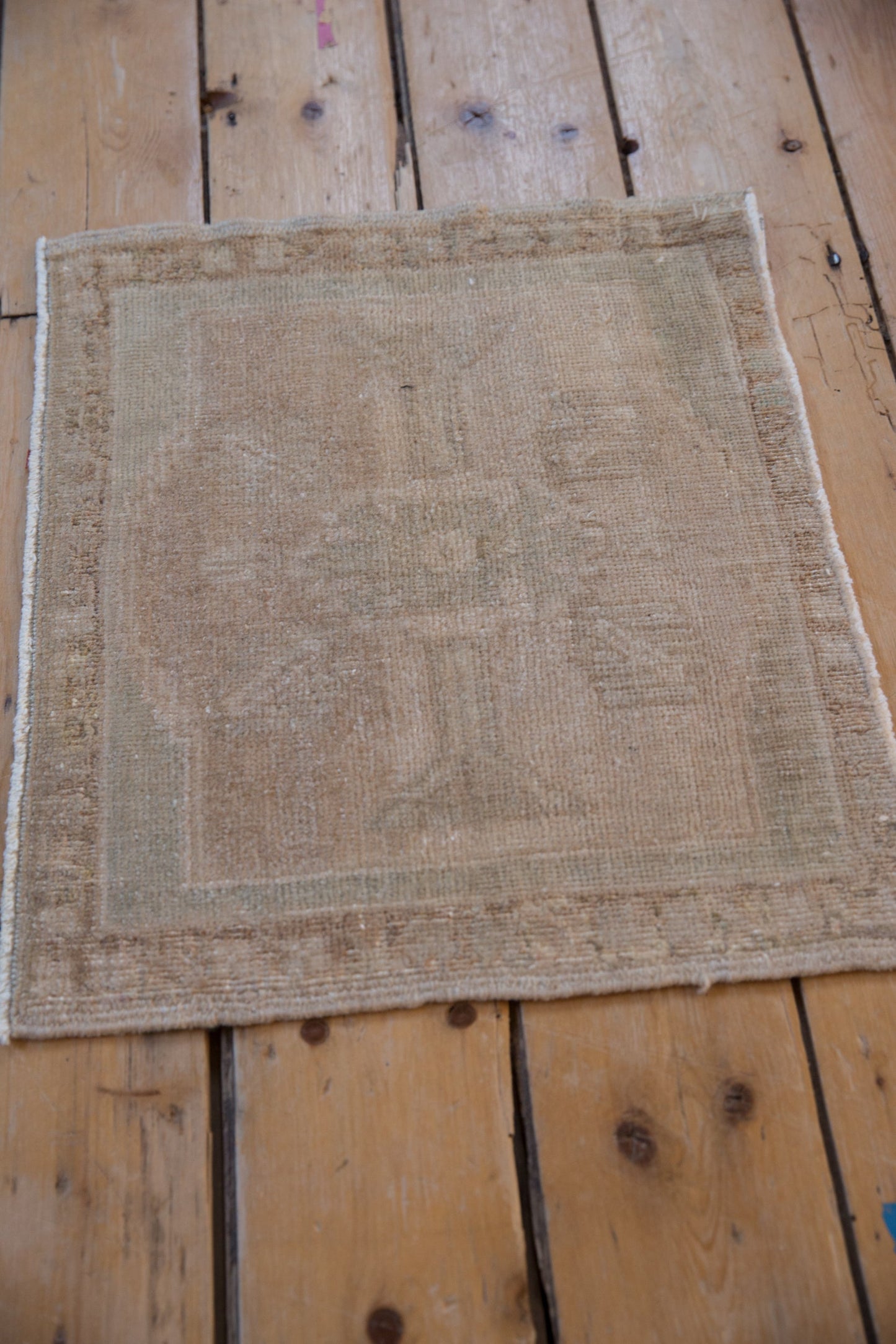 1.5x2 Vintage Distressed Oushak Square Rug Mat