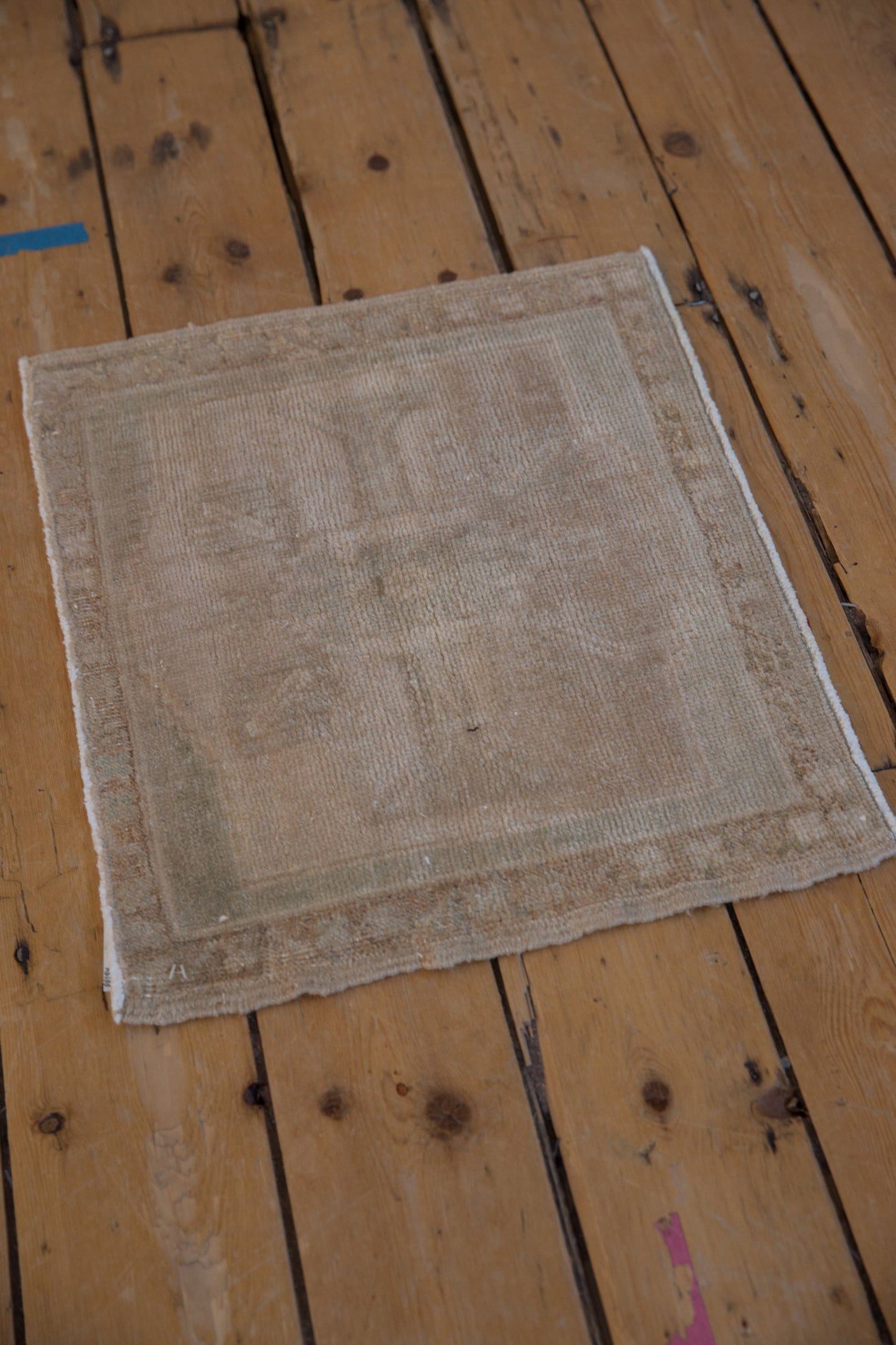 1.5x2 Vintage Distressed Oushak Square Rug Mat