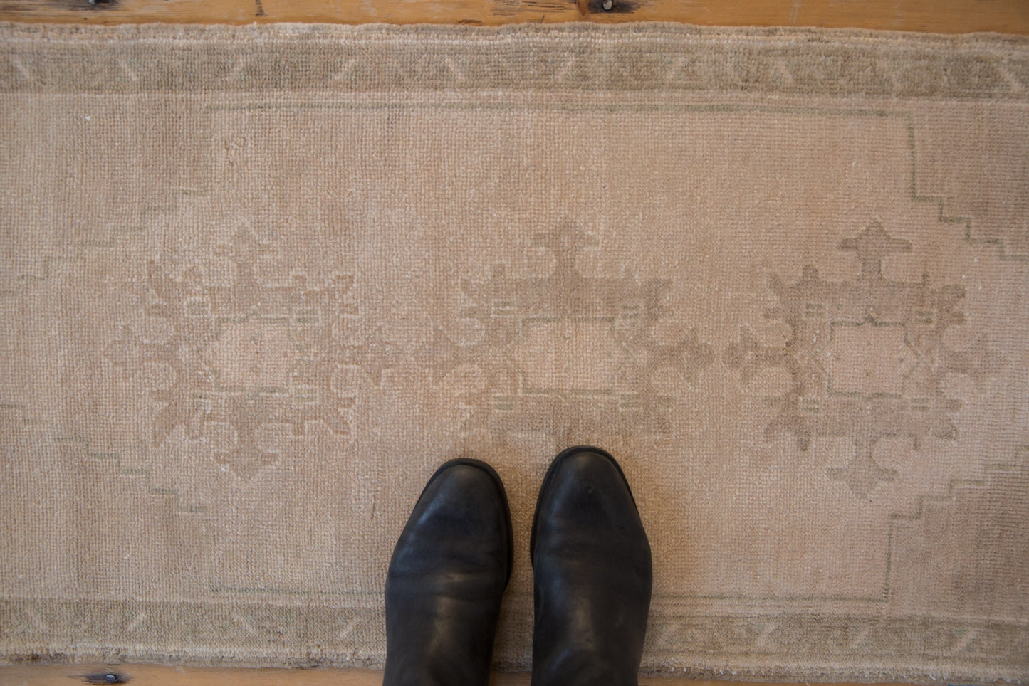 1.5x3.5 Vintage Distressed Oushak Rug Mat Runner