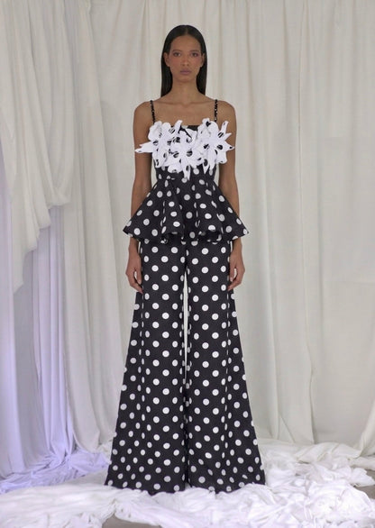 DREAMY TOP IN BLACK POLKA DOTS