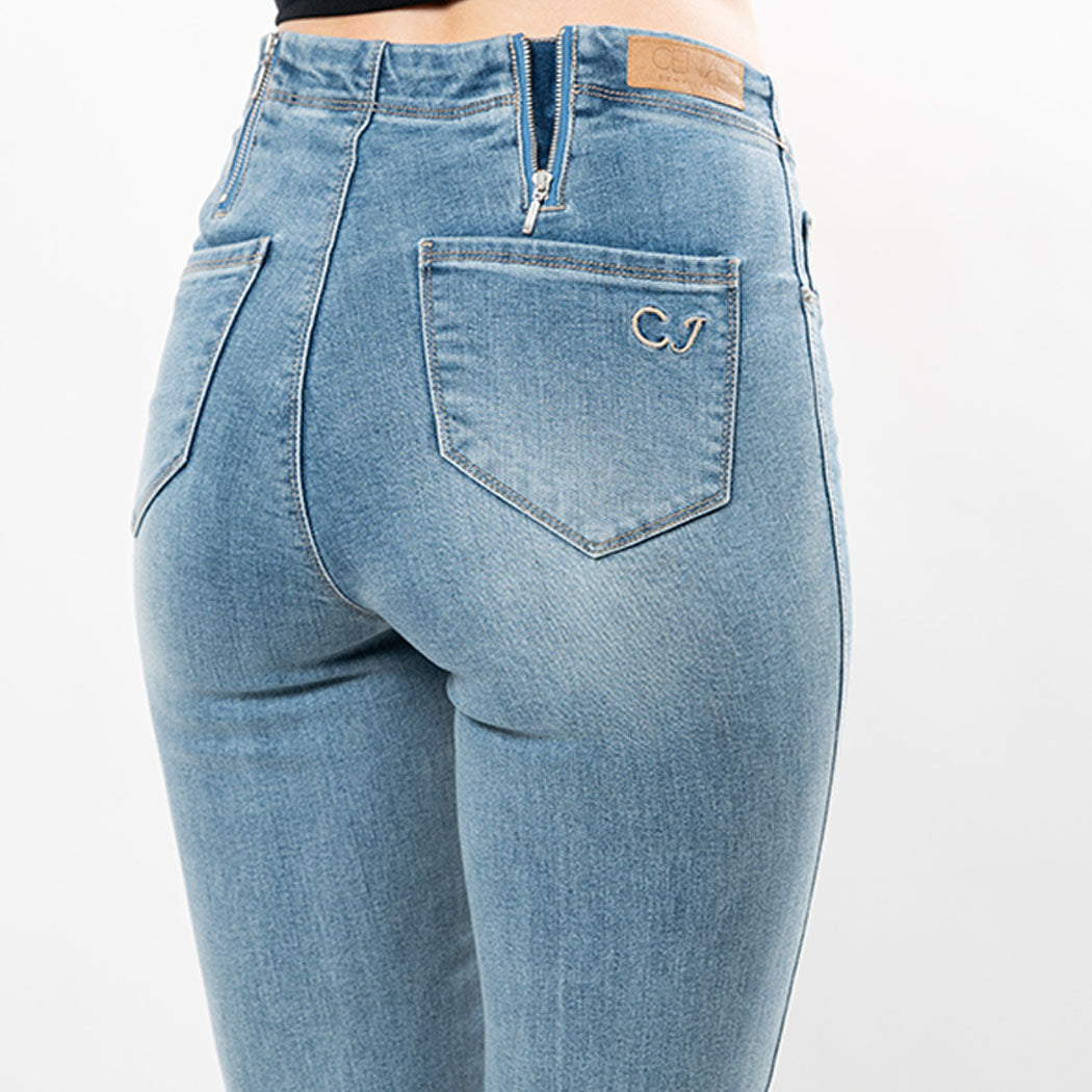 Embroidered Crystals Hem Capris