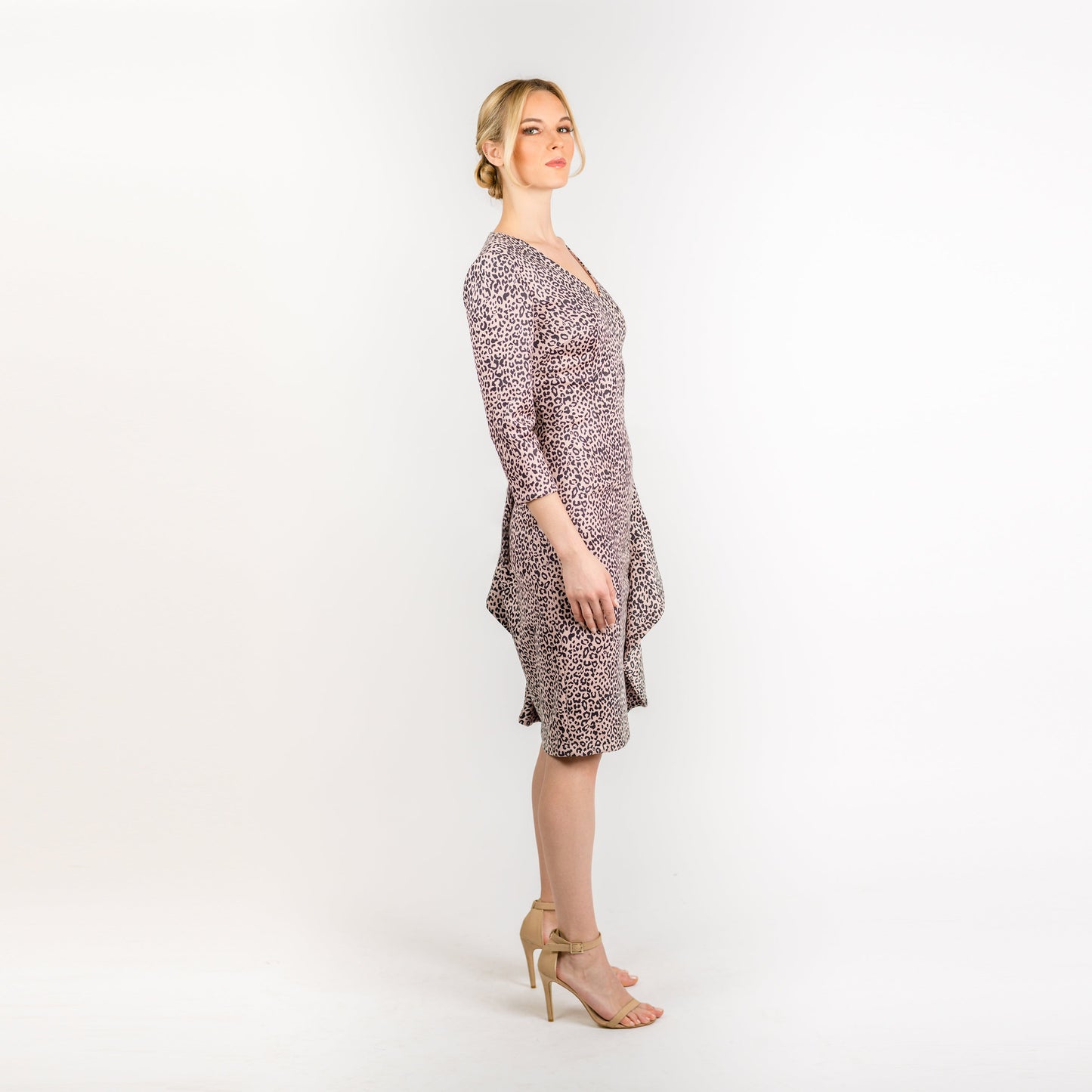 Assymmetric Flounce Sheath