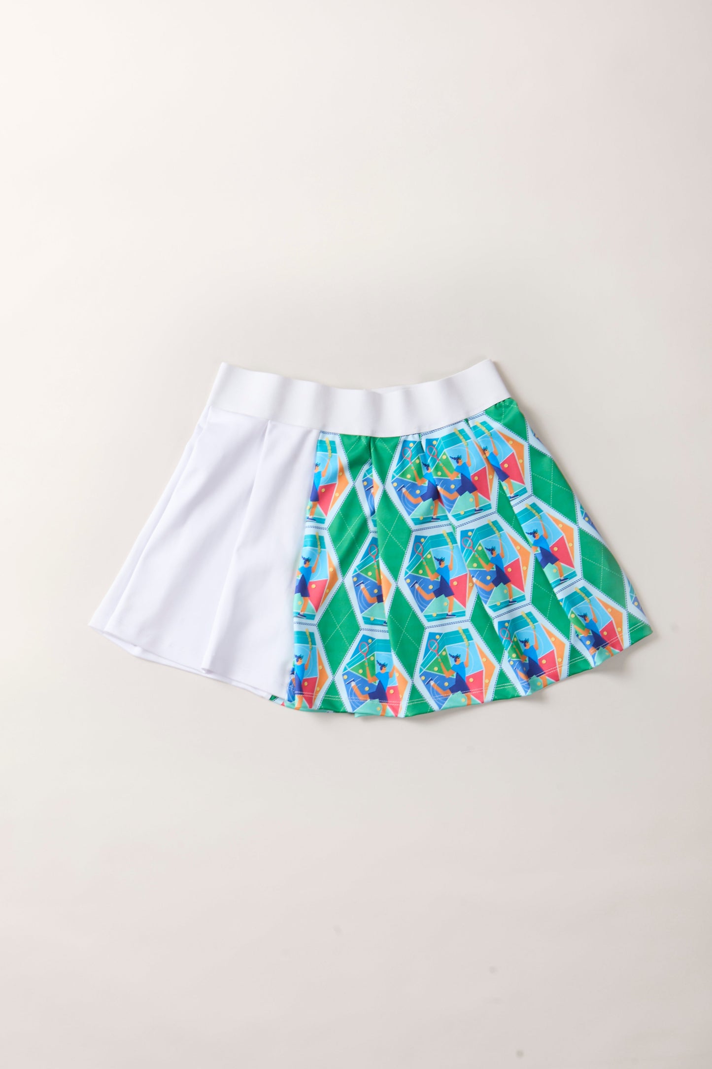THE ASHLEY SKIRT SET – CHIC AND STYLISH TWO-PIECE OUTFIT FOR WOMEN WHO ARE STYLISH ON & OFF THE COURT
