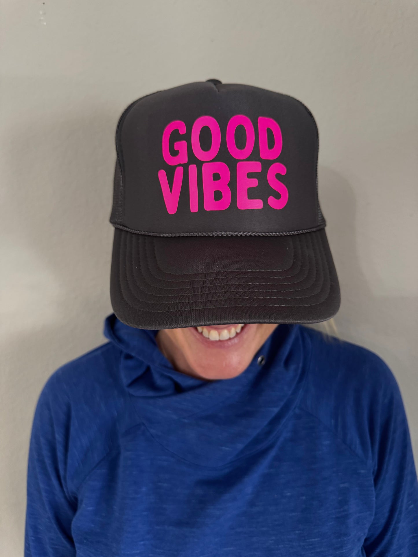 Midlifers GOOD VIBES charcoal trucker