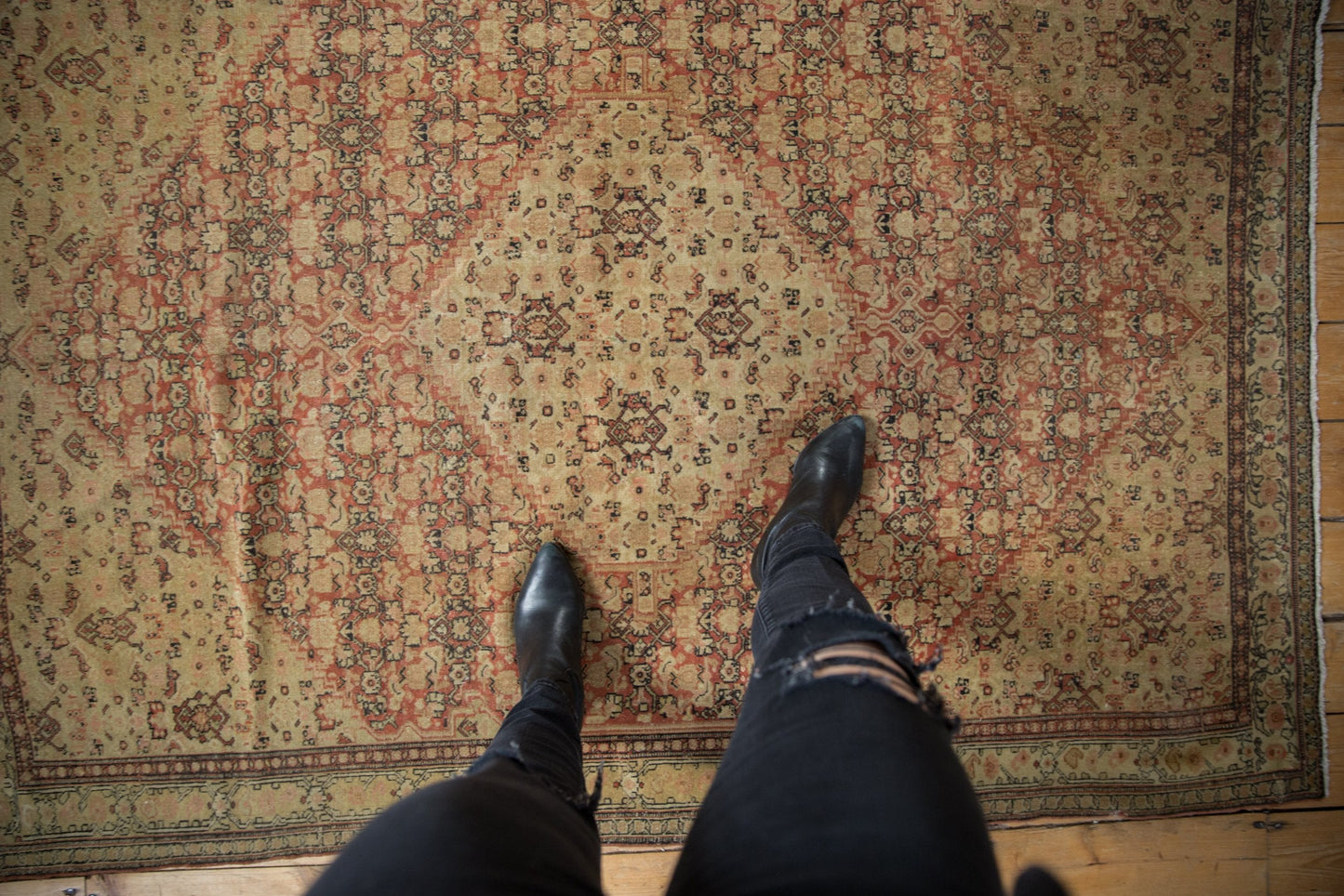 4.5x6.5 Antique Fine Distressed Senneh Rug