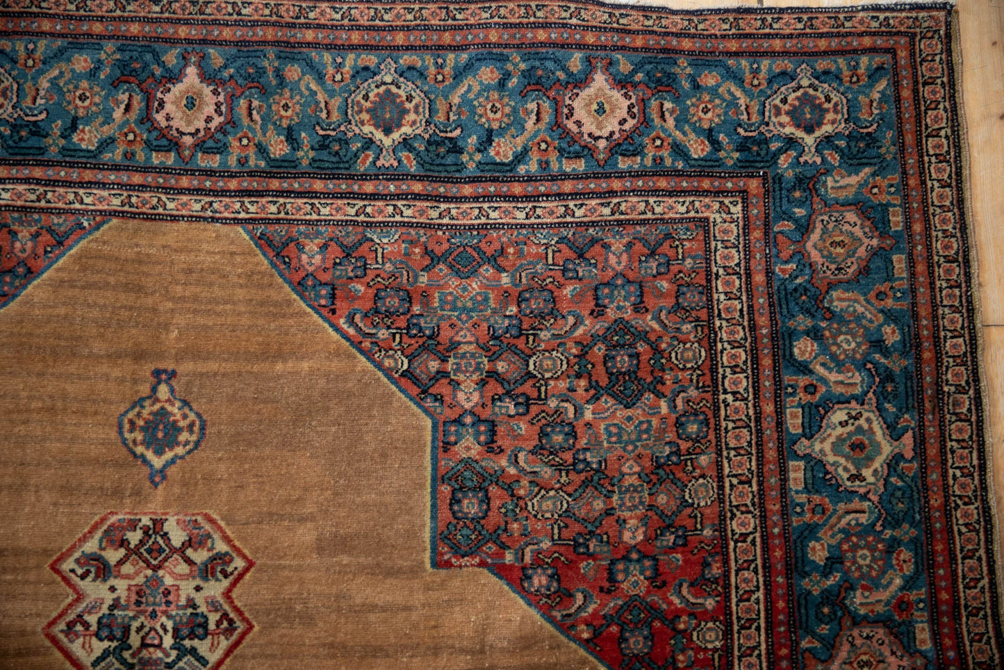 5x7.5 Antique Fine Senneh Rug