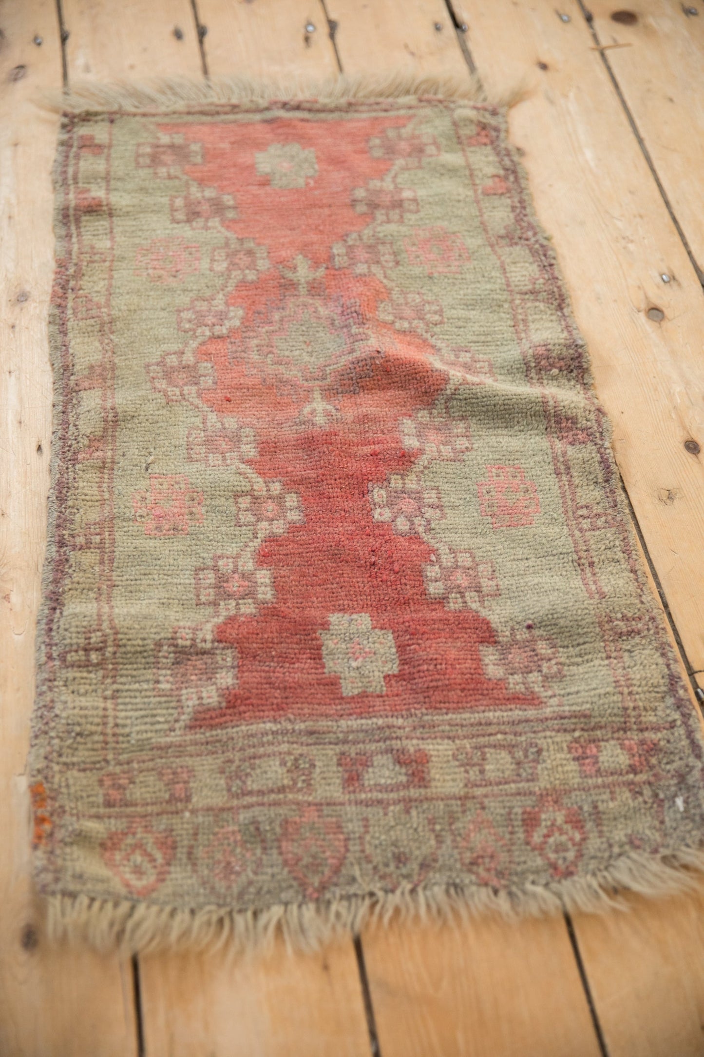 1.5x3 Antique Oushak Rug Mat