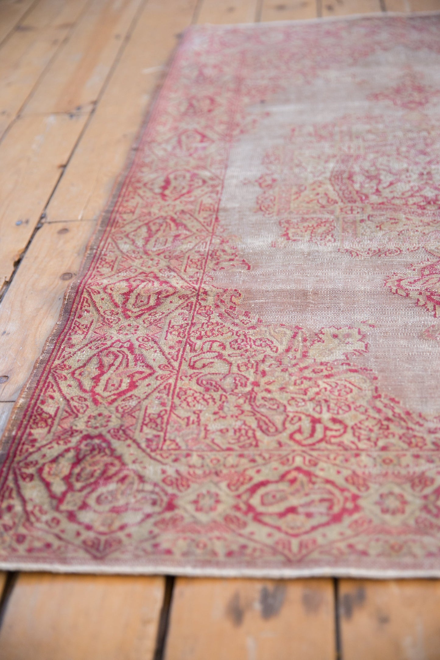3x5 Distressed Sivas Rug