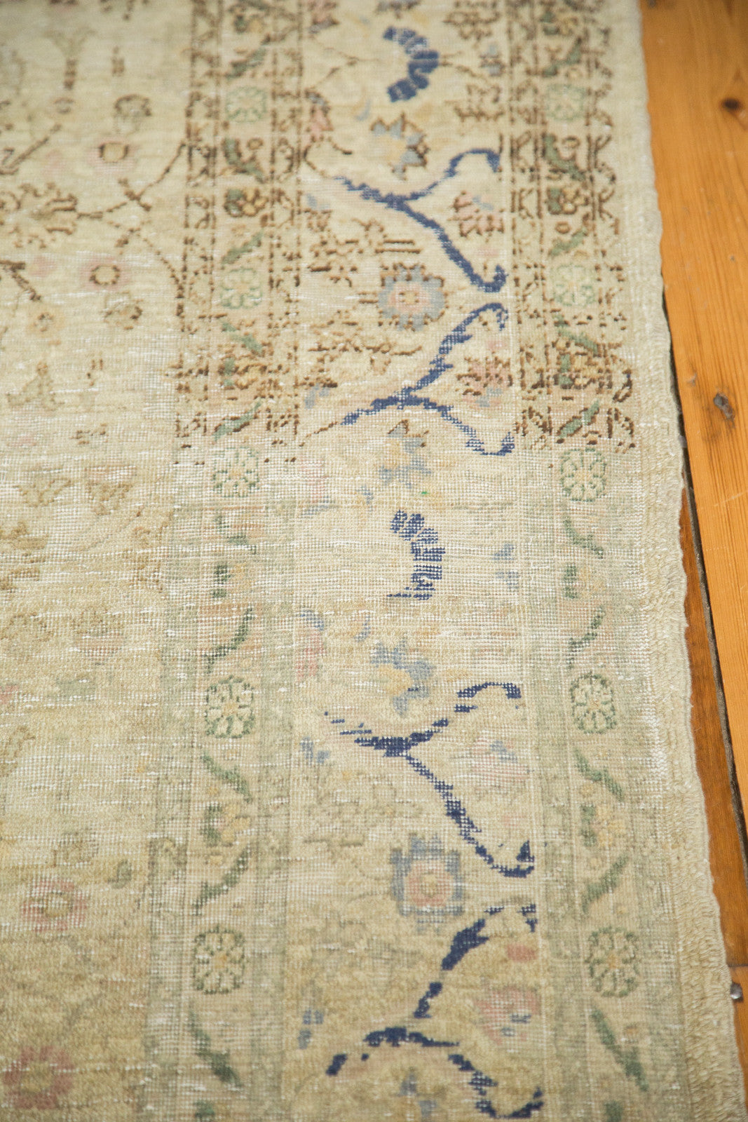 7x10 Vintage Distressed Sivas Carpet