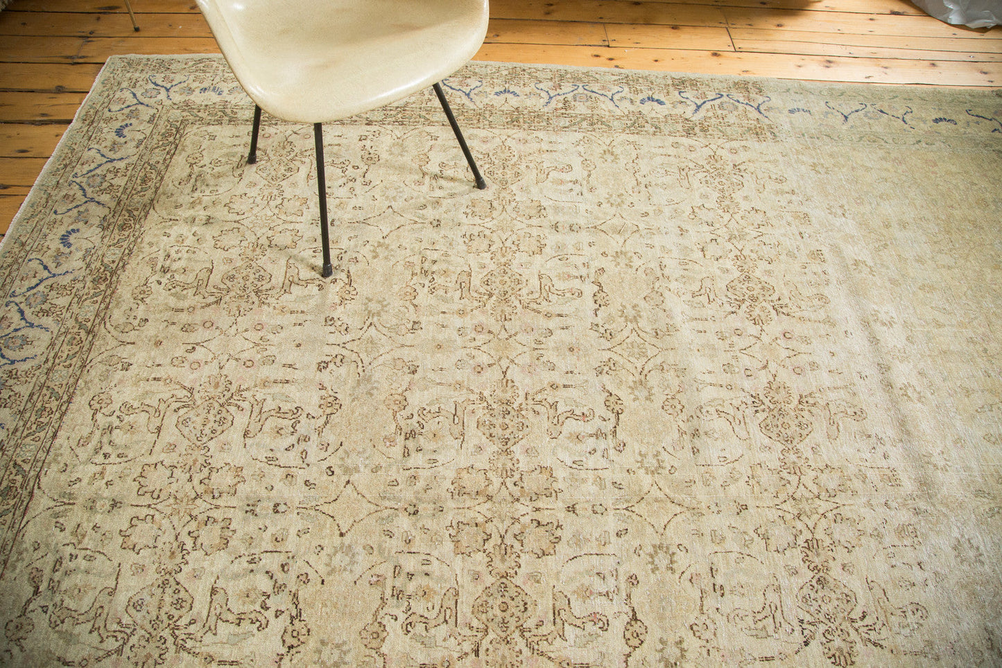 7x10 Vintage Distressed Sivas Carpet