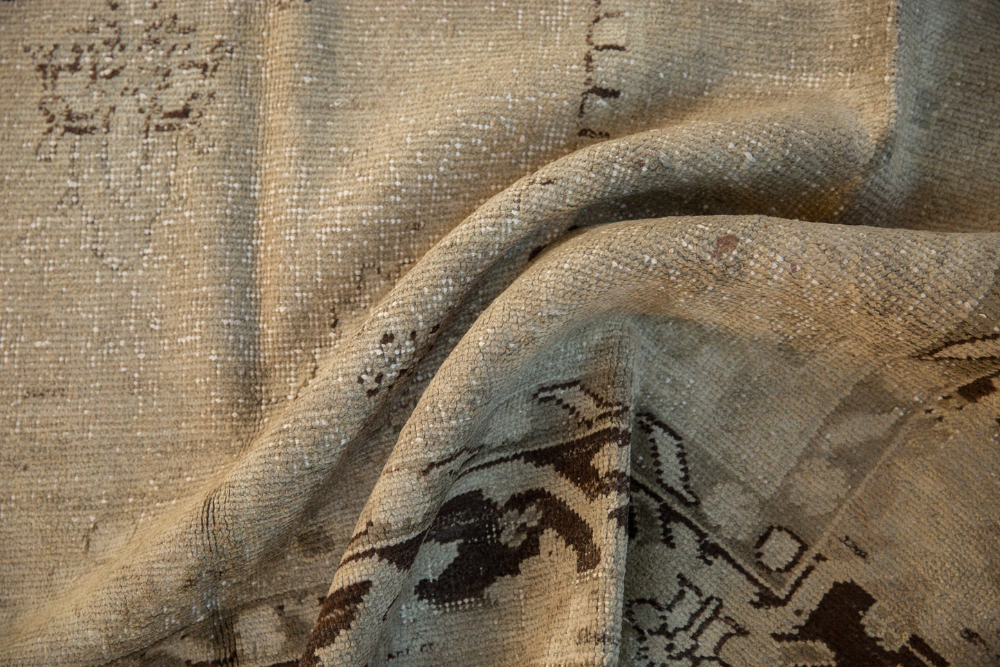7x10 Vintage Distressed Oushak Carpet