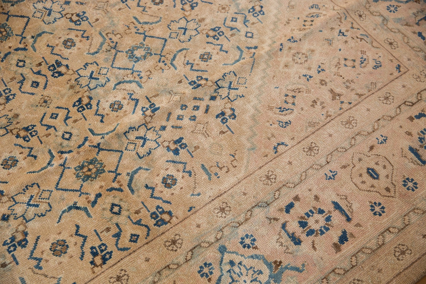 10.5x14 Vintage Mahal Carpet