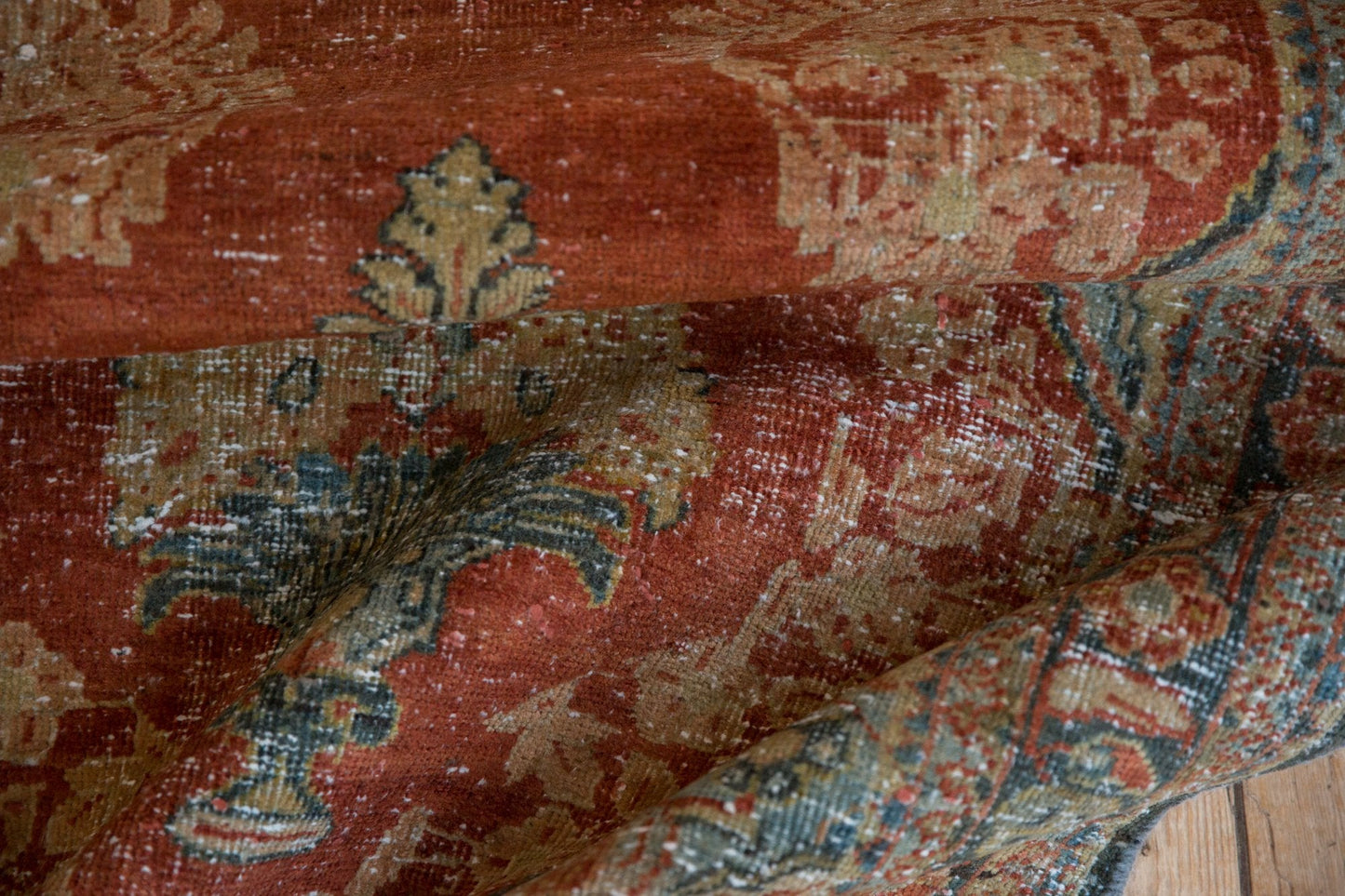 3.5x11.5 Vintage Distressed Mahal Rug Runner