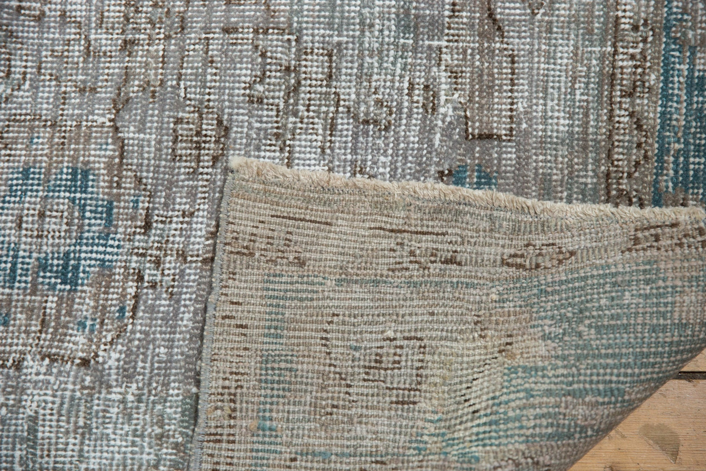 7.5x10.5 Vintage Distressed Oushak Carpet