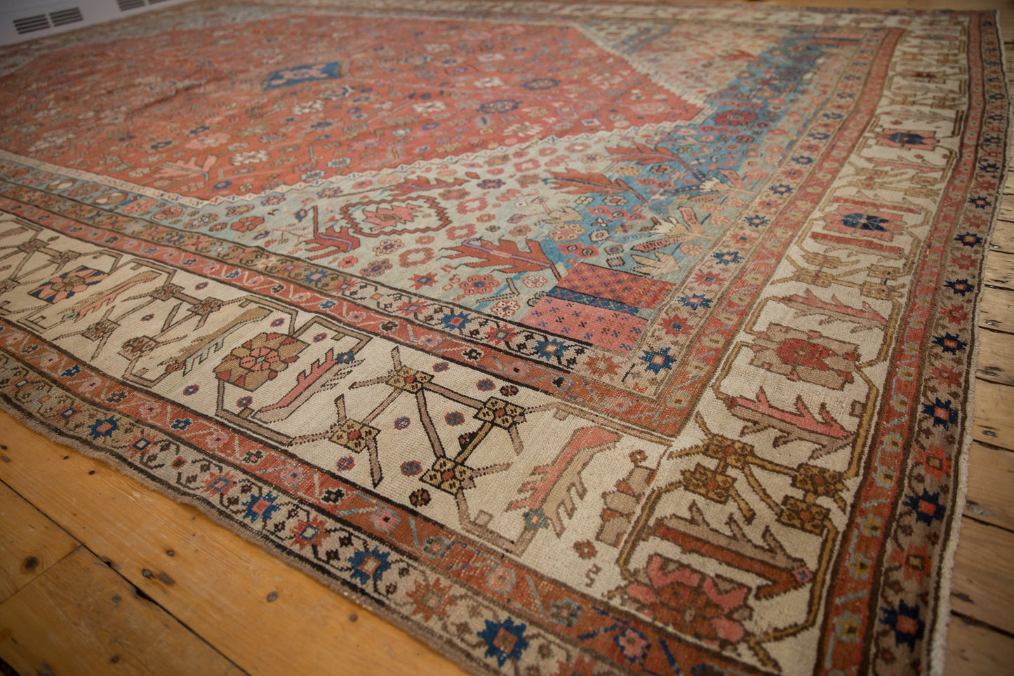11.5x16.5 Antique Bakshaish Carpet