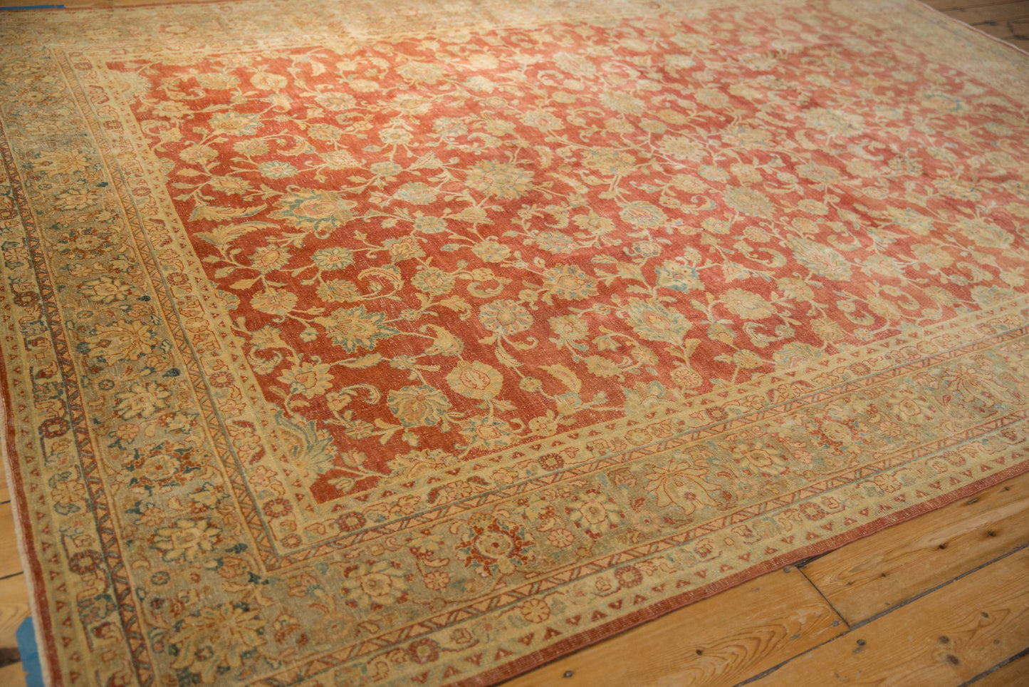 8x11 Vintage Distressed Kashan Carpet